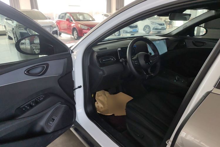 Used BYD Seal 06 New Energy 2024 DM-i 120KM Luxury Model
