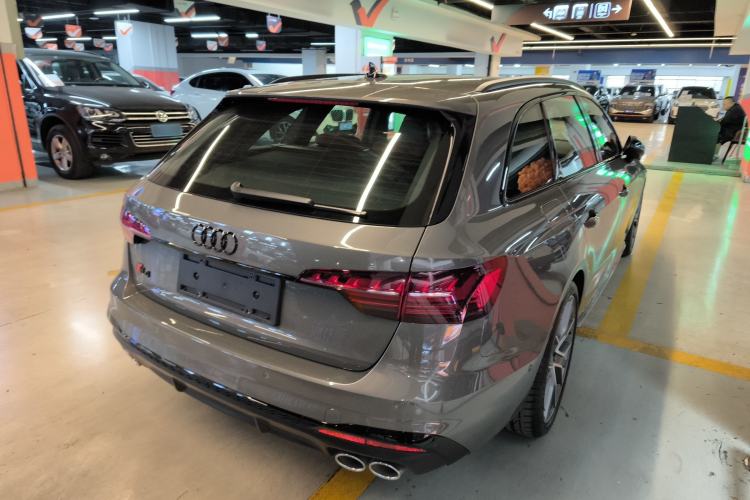 Used Audi S4 2024 S4 Avant 3.0TFSI Rear Right 45 Deg
