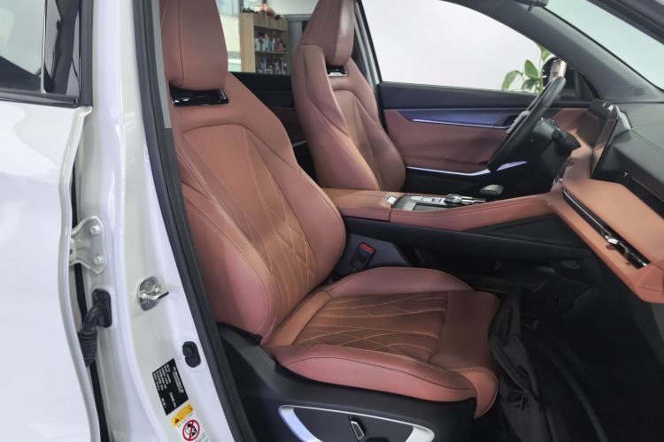 Used CHANGAN CS75 PLUS 2024 3rd Generation Champion Edition 1.5T Intelligent Drive Dynamic Model