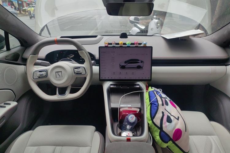 Used Zeekr 007GT 2025 Long-Range All-Wheel-Drive Intelligent Driving Version 100 kWh Center Console