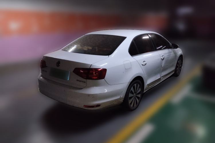 Used Volkswagen Sagitar 2015 1.6L Automatic Comfort Model Rear Right 45 Deg