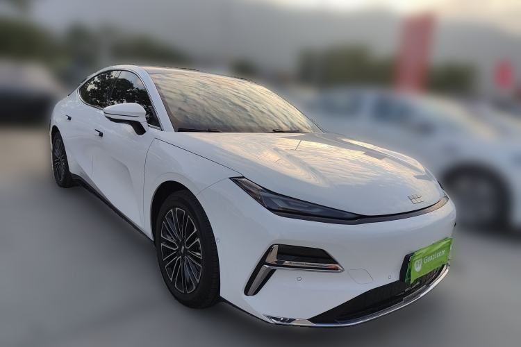 Used Geely Galaxy Galaxy 8 2025 130km EM-i Deluxe Edition
