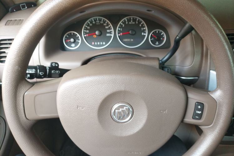 Used Buick GL8 2014 2.4L Classic Edition
