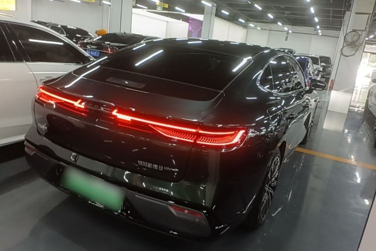 Used Geely Galaxy 8 2025 130km EM-P Starship Edition