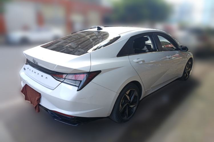 Used Hyundai Elantra 2021 1.5L CVT GLX Elite Edition Rear Right 45 Deg