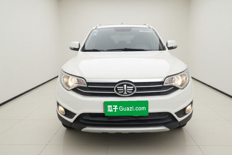 Used FAW Senya R7 2017 1.6L Manual Luxury Model Front