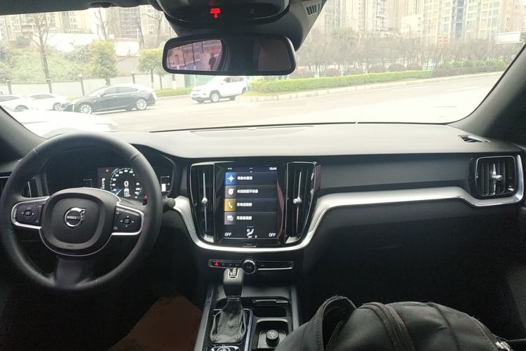 Used Volvo S60 2021 T4 Zhiyi Luxury Edition
