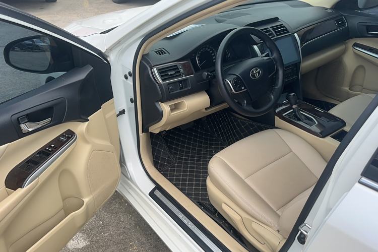 Used Toyota Camry 2016 2.0E 10th Anniversary Elite Edition