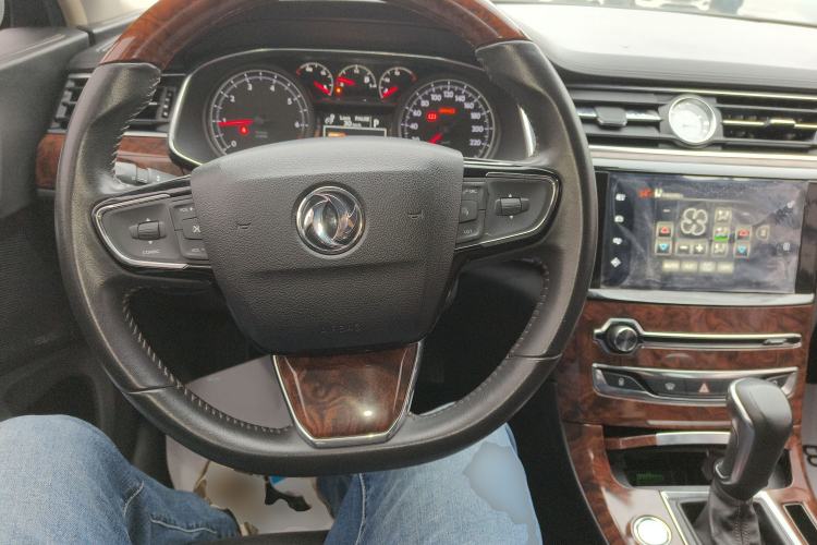 Used Dongfeng Aeolus A9 2016 1.8T Luxury Model
