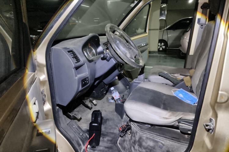 Used BAIC Weiwang 205 2013 1.0L Xingye version Driver Seat