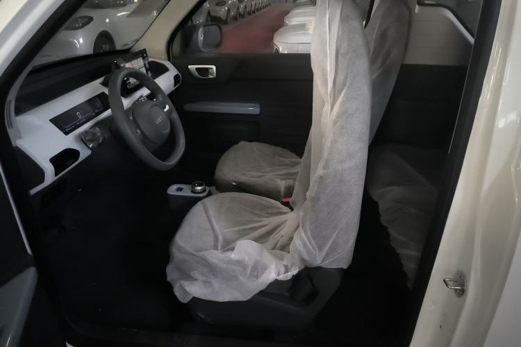 Used Geely Galaxy Panda 2024 Panda Mini 200km Endurance Bear Left Front Seat