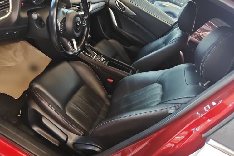 Used Mazda CX-4 2018 2.0L Automatic Two-Wheel Drive Blue Sky Luxury Edition Left Front Seat