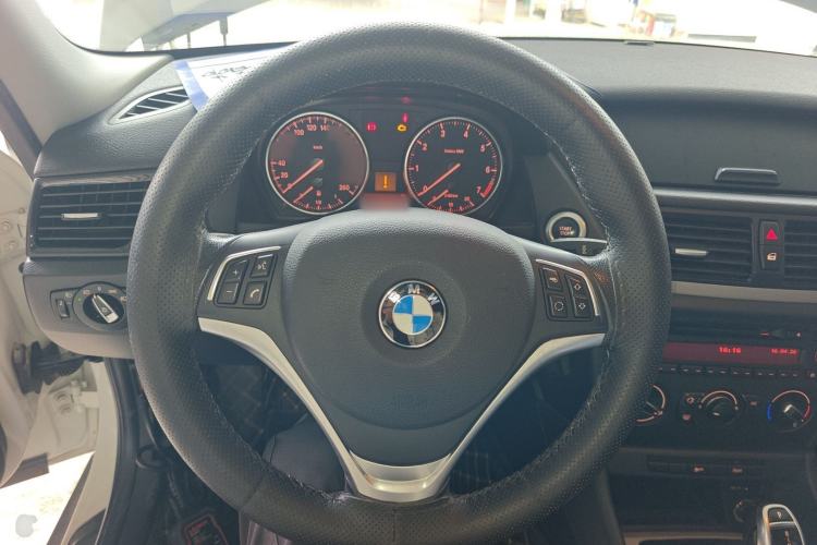 Used BMW X1 2014 sDrive18i Fashion Model Steering Wheel