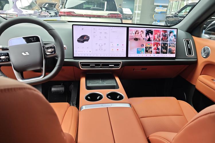 Used Li Auto L6 2025 Max Smart Refresh Edition Interior 1