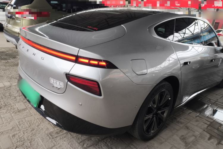 Used XPeng P7 2022 670E+ Rear Right 45 Deg