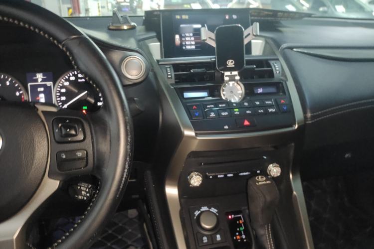 Used Lexus NX 2015 200 Front-Wheel Drive X-Trail SE Edition