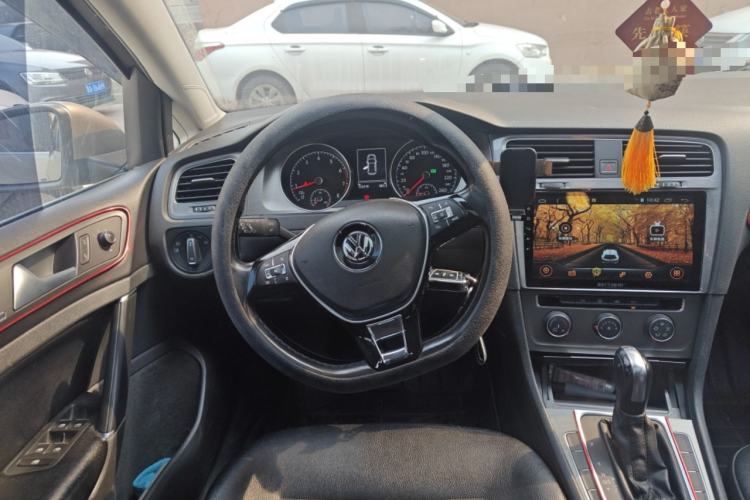 Used Volkswagen Golf 2016 230TSI Automatic Comfort Version Steering Wheel