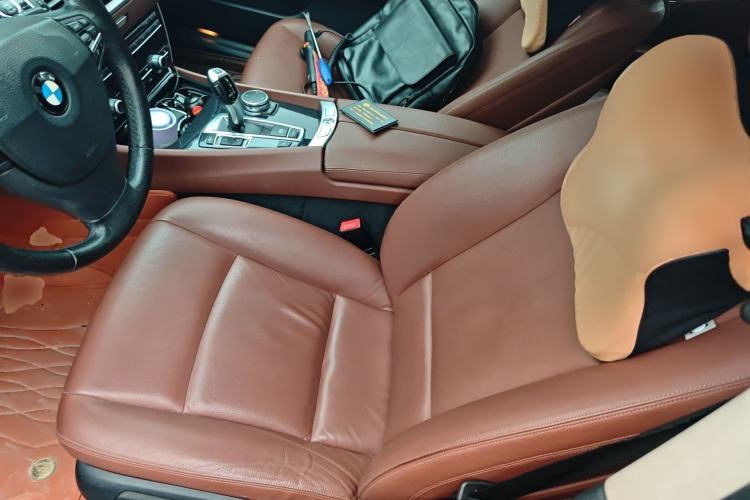 Used BMW 5 Series GT 2015 528i Leading Model Left Front Seat