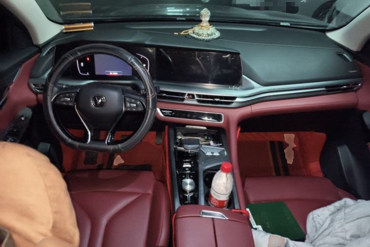 Used CHANGAN CS75 PLUS 2022 2.0T Automatic Pilot Version Center Console