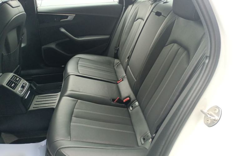 Used Audi A4L 2023 40 TFSI Luxury Dynamic Model