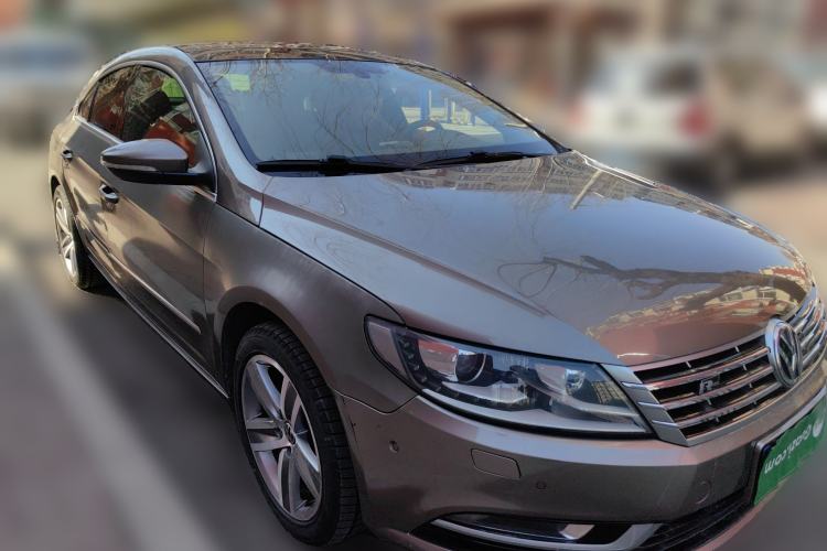 Used Volkswagen FAW-Volkswagen CC 2013 2.0 TSI Luxury Model Front Right 45 Deg