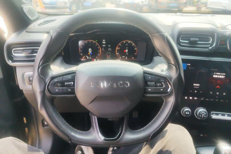 Used Lynk & Co 03 2022 2.0TD DCT JingPro Steering Wheel