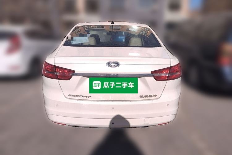 Used Ford Escort 2015 1.5L Automatic Fashion Model