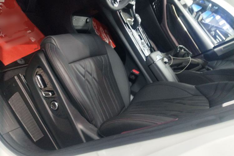 Used GAC Trumpchi M8 2024 Master Series Super Hybrid Edition Left Front Seat