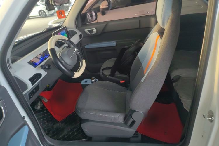 Used Geely Galaxy Panda 2023 Panda Mini 200km Endurance Bear
