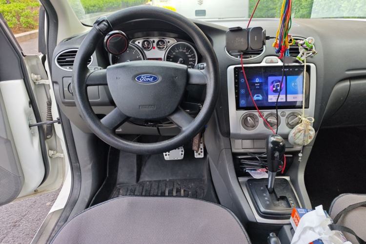 Used Ford Focus 2013 Hatchback Classic 1.8L Automatic Base Model Steering Wheel