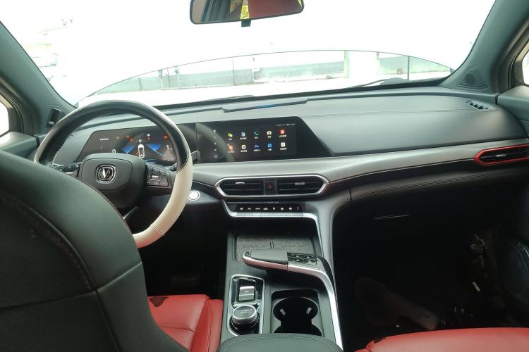 Used CHANGAN UNI-T 2020 1.5T Flagship Version Center Console