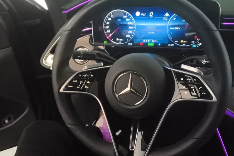 Used Mercedes-Benz E-Class New Energy 2024 E 350 e L Plug-in Hybrid Sedan
