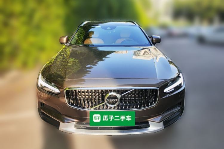 Used Volvo V90 2017 Cross Country T5 AWD Smart Range Edition