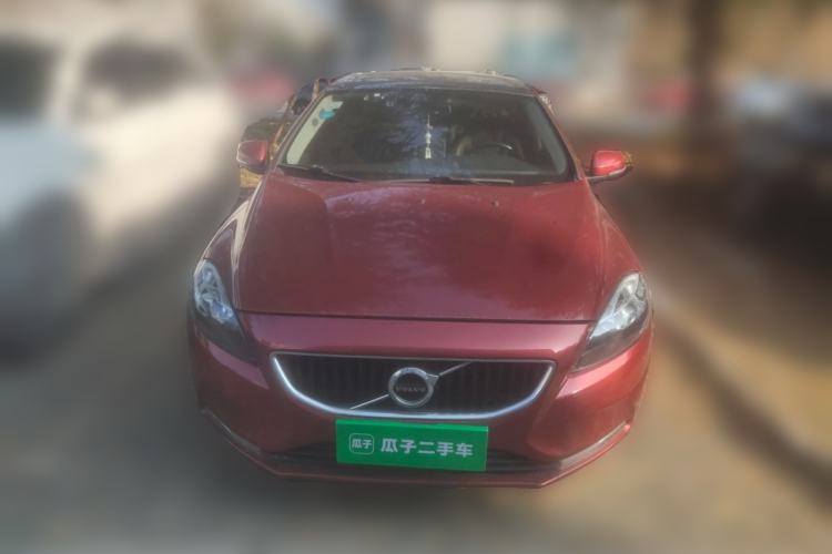Used Volvo V40 2017 T3 Smart Edition
