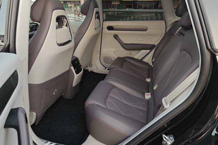 Used Leapmotor C11 2024 All-Electric 580 Luxury Edition
