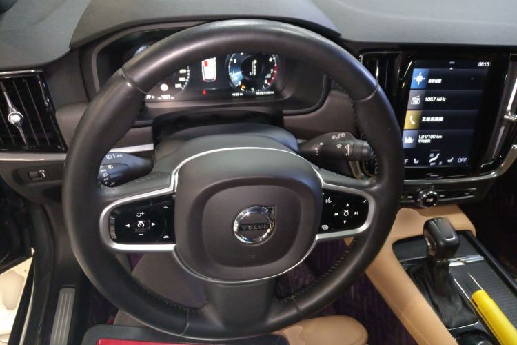 Used Volvo V90 2017 Cross Country T5 AWD Smart Range Edition