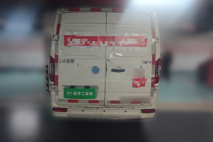 Used Dongfeng Yufeng EM26 
