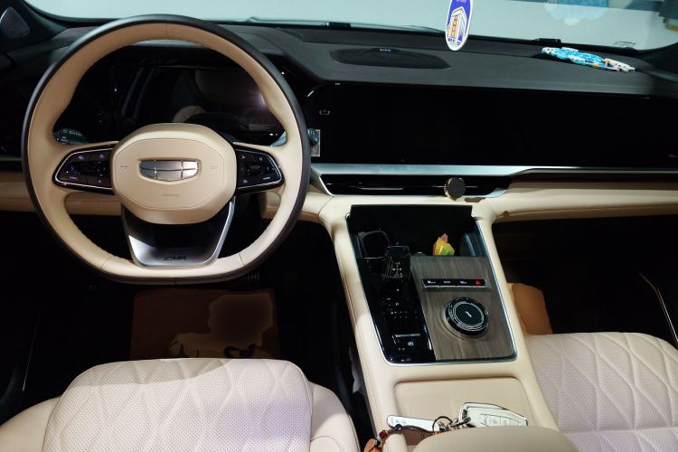 Used Geely Auto Monjaro L 2025 Dongfang Yao 2.0TD Automatic Lanxing Edition
