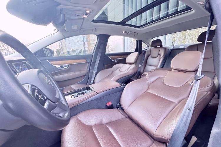 Used Volvo S90 New Energy 2020 T8 e-Drive Hybrid – Zhiyi Luxury Edition Interior 1