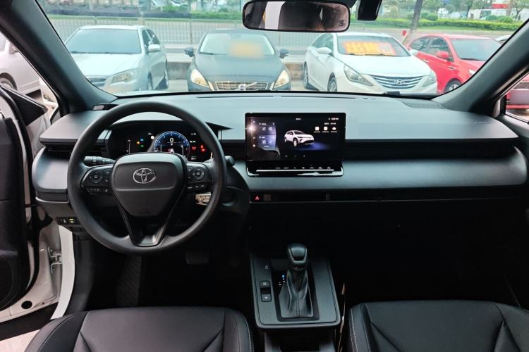 Used Toyota Corolla Cross 2026 Model 2.0L Pioneer Edition
