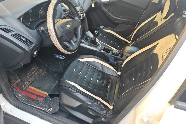 Used Ford Focus 2017 Hatchback 1.6L Manual Comfort Plus SmartDrive Edition Left Front Seat