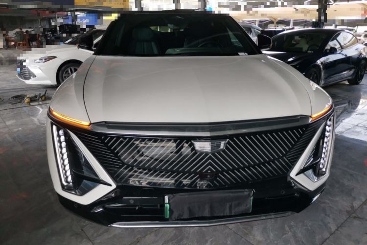 Used Cadillac LYRIQ 2022 Four-Wheel-Drive High-Performance Deluxe Edition Front