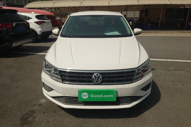 Used Volkswagen Jetta 2017 1.4L Manual Fashion Edition Front