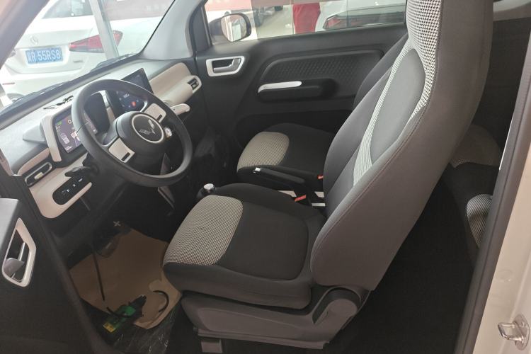 Used Wuling Hongguang MINIEV 2024 3rd Generation 170 km Left Front Seat