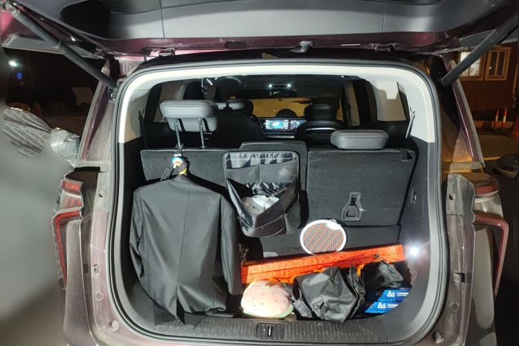 Used SAIC MAXUS G90 2022 2.0T Xingyun Seven-Seater Version
