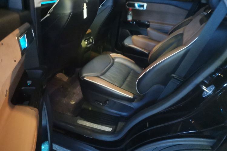 Used Ford Explorer 2023 EcoBoost 285 Four-Wheel Drive Titanium Edition 6 Seats