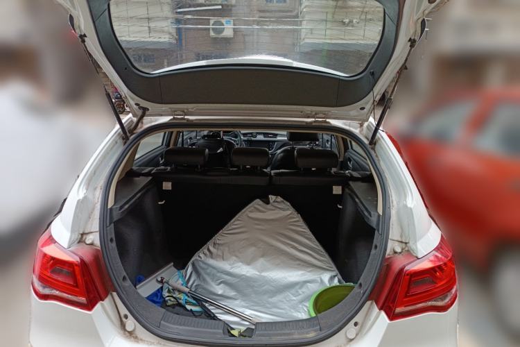 Used Geely Auto Emgrand 2017 Hatchback RS Million Edition 1.5L CVT Upward Version
