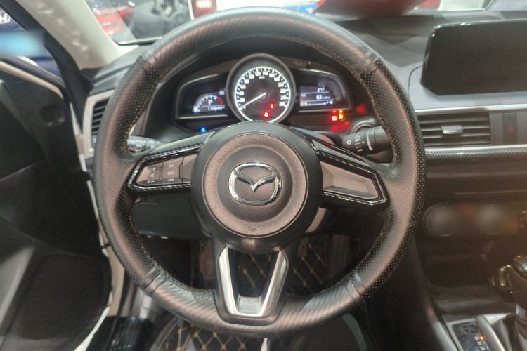 Used Mazda 3 Axela 2017 Sedan 1.5L Automatic Comfort Model Emission Standard China V Steering Wheel
