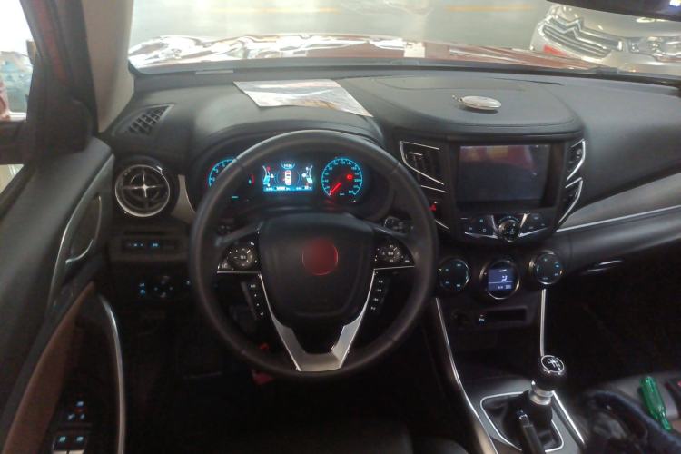 Used BYD Song 2017 Gaishi Upgrade Edition 1.5TI Manual Elite Model