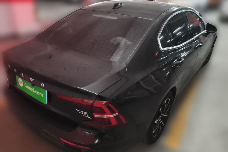Used Volvo S60 2020 T4 Zhiyi Luxury Edition